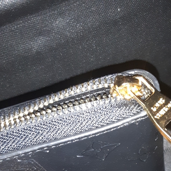 Louis Vuitton Wallet Free Shipping - Picture 2 of 6